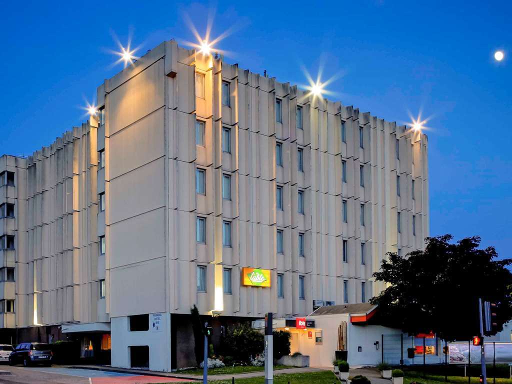 Ibis Lyon Est Bron Hotel Exterior photo